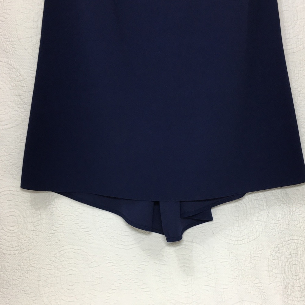 Betsy & Adam Flutter-Sleeve Scuba Crepe Gown - Picture 9 of 14